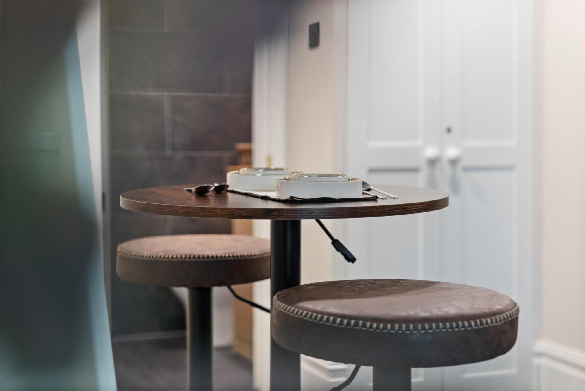 Vichy - The Hampstead Star | Prime Location Apartment London Exterior photo